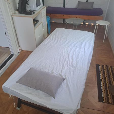 Hotel Chalet Pour 5 Personnes Equipe Sur Emplacement Privatif Dans Camping 4 Etoiles Appartenant Et Gere Par Un Particulier Foix Exteriér fotografie