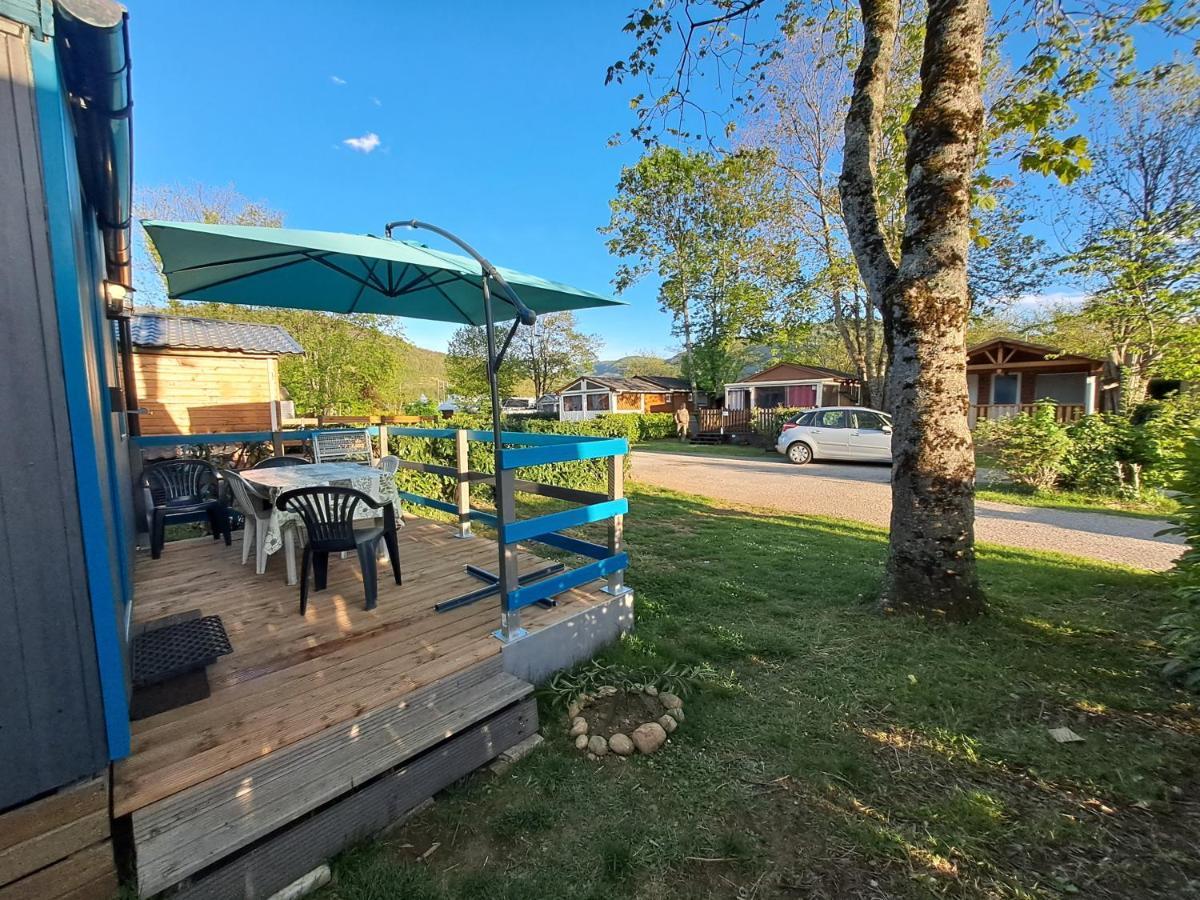 Hotel Chalet Pour 5 Personnes Equipe Sur Emplacement Privatif Dans Camping 4 Etoiles Appartenant Et Gere Par Un Particulier Foix Exteriér fotografie