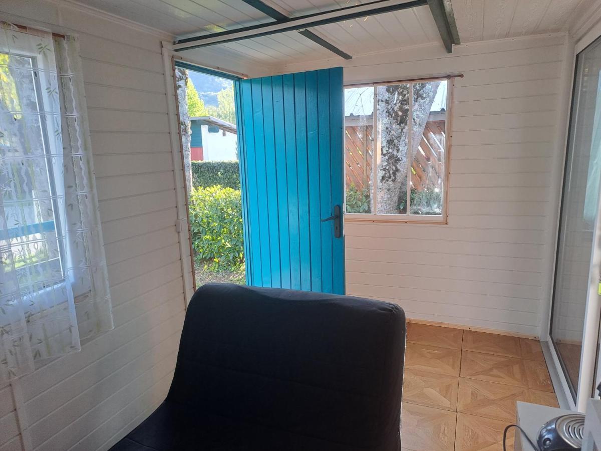 Hotel Chalet Pour 5 Personnes Equipe Sur Emplacement Privatif Dans Camping 4 Etoiles Appartenant Et Gere Par Un Particulier Foix Exteriér fotografie